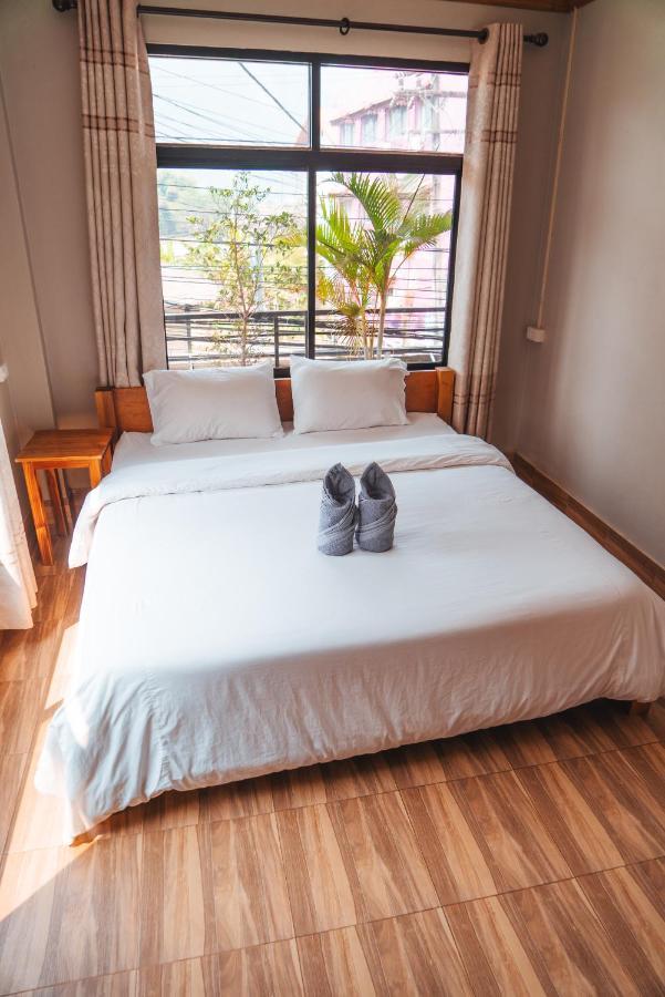 Vang Vieng Sunset Guesthouse & Restaurant Buitenkant foto